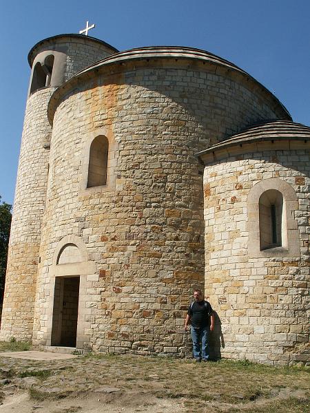 pict2056.jpg - Říp - rotunda